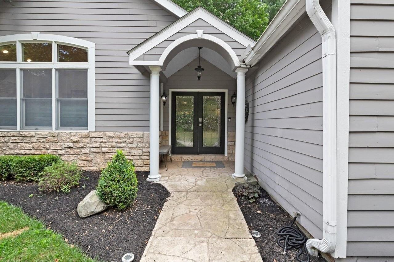 7093 S Section Line Rd - Photo 3 of 50