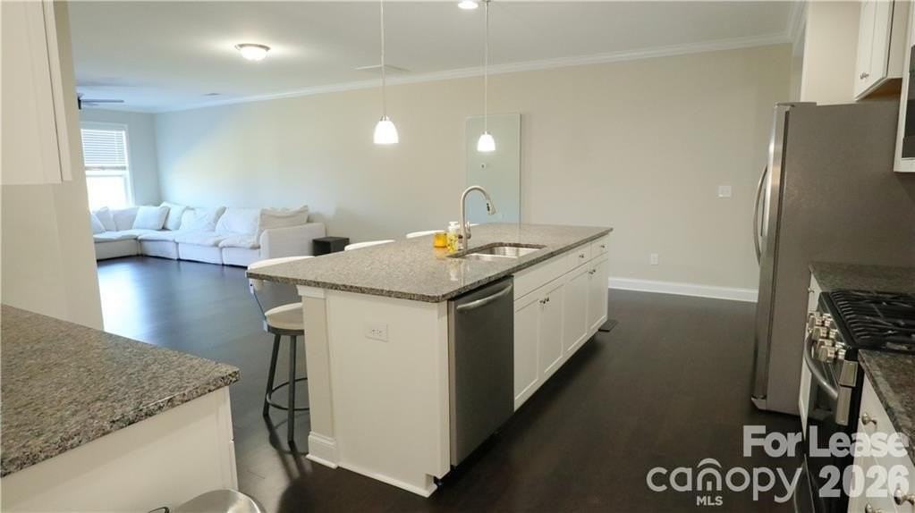 1437 Bramblewood Dr - Photo 4 of 13