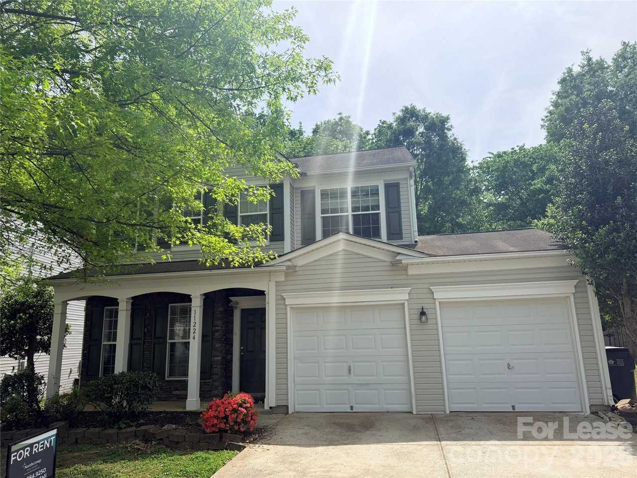 11224 Cypress View Dr - Photo 2 of 25