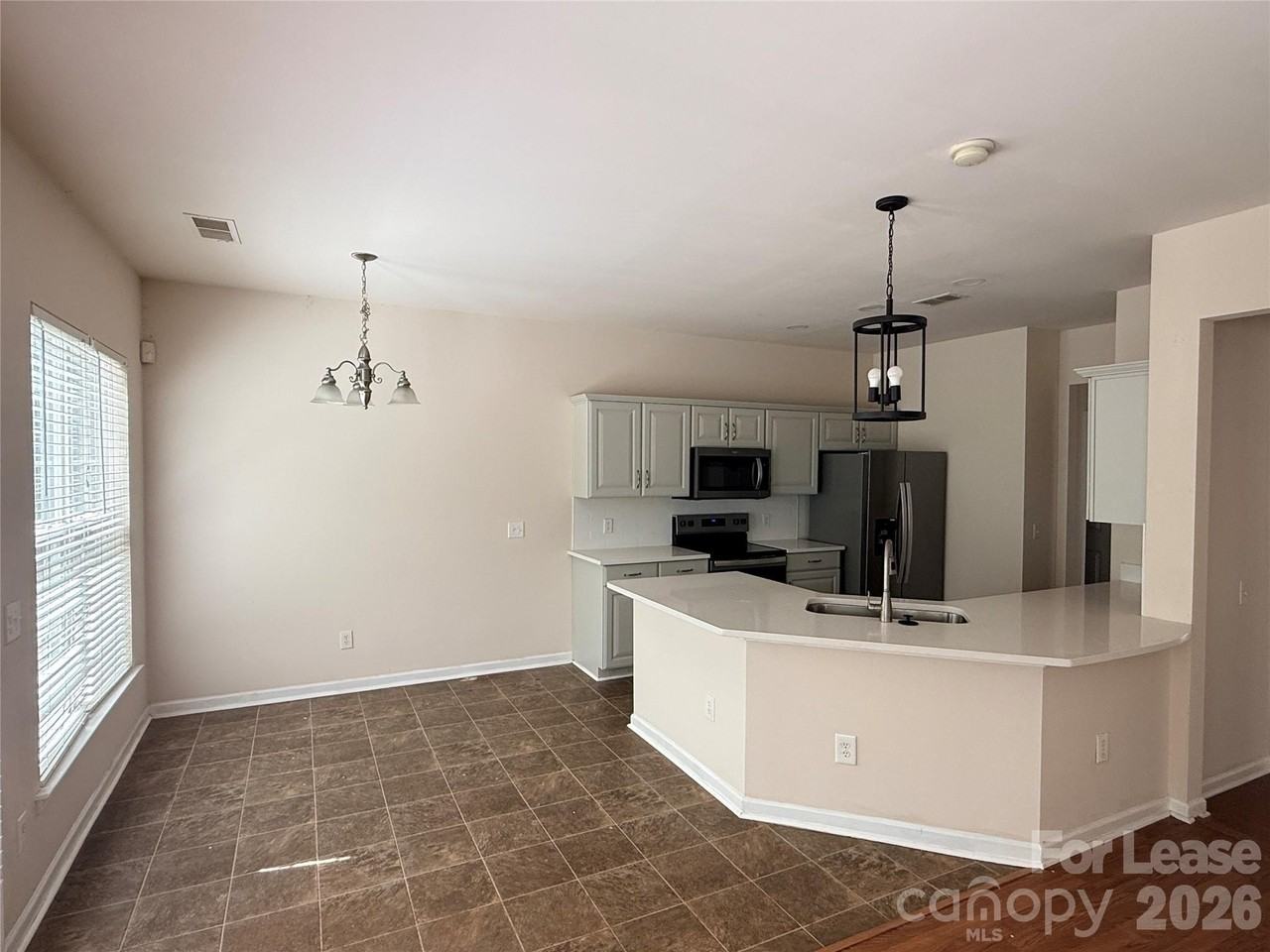 11224 Cypress View Dr - Photo 7 of 25