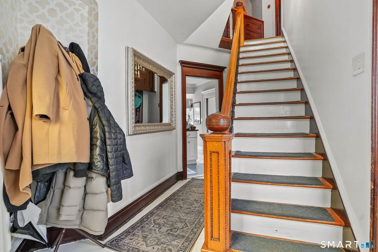 8 Quintard Ave - Photo 3 of 26