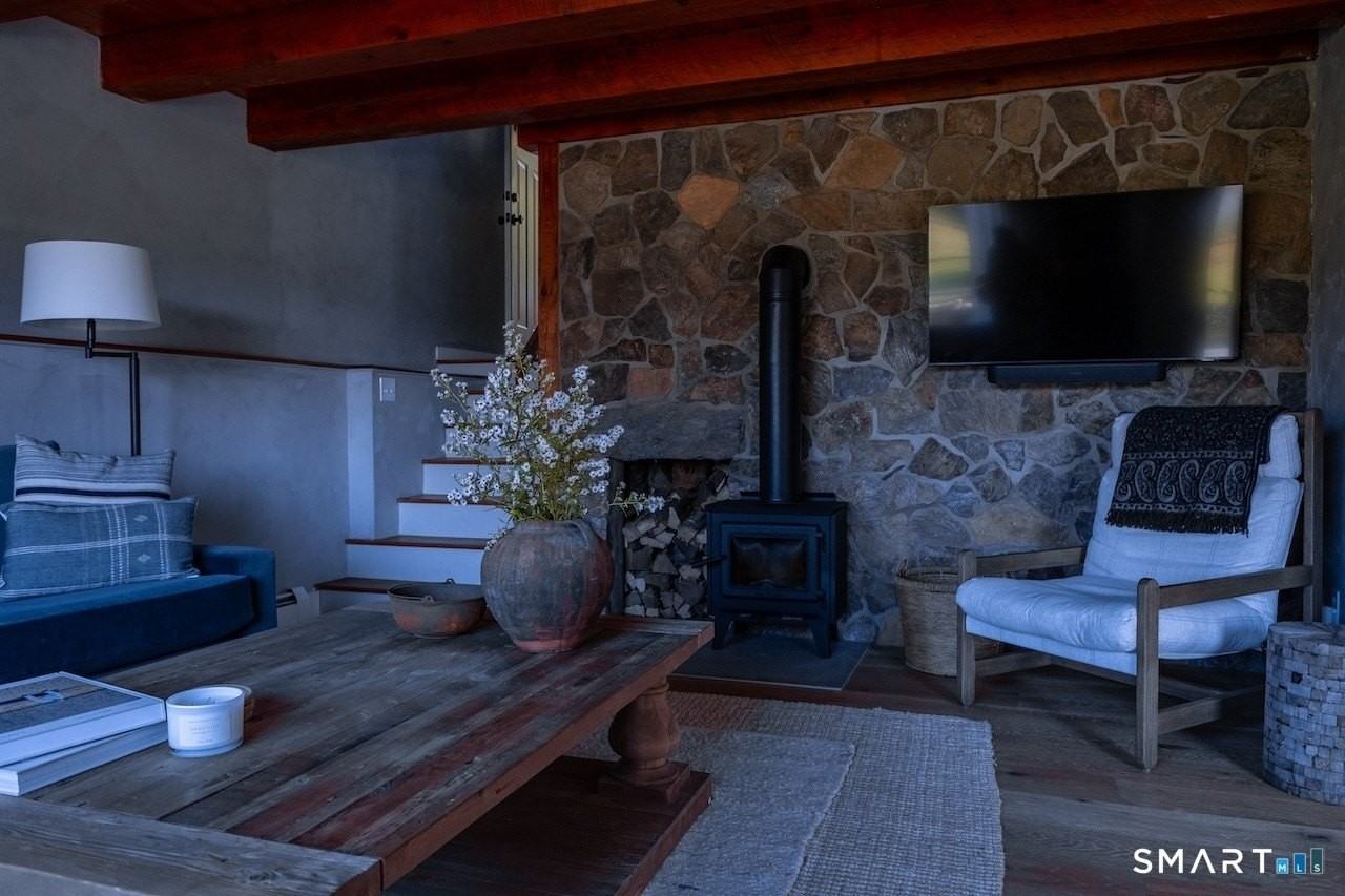 69 Mudge Pond Rd - Photo 4 of 28