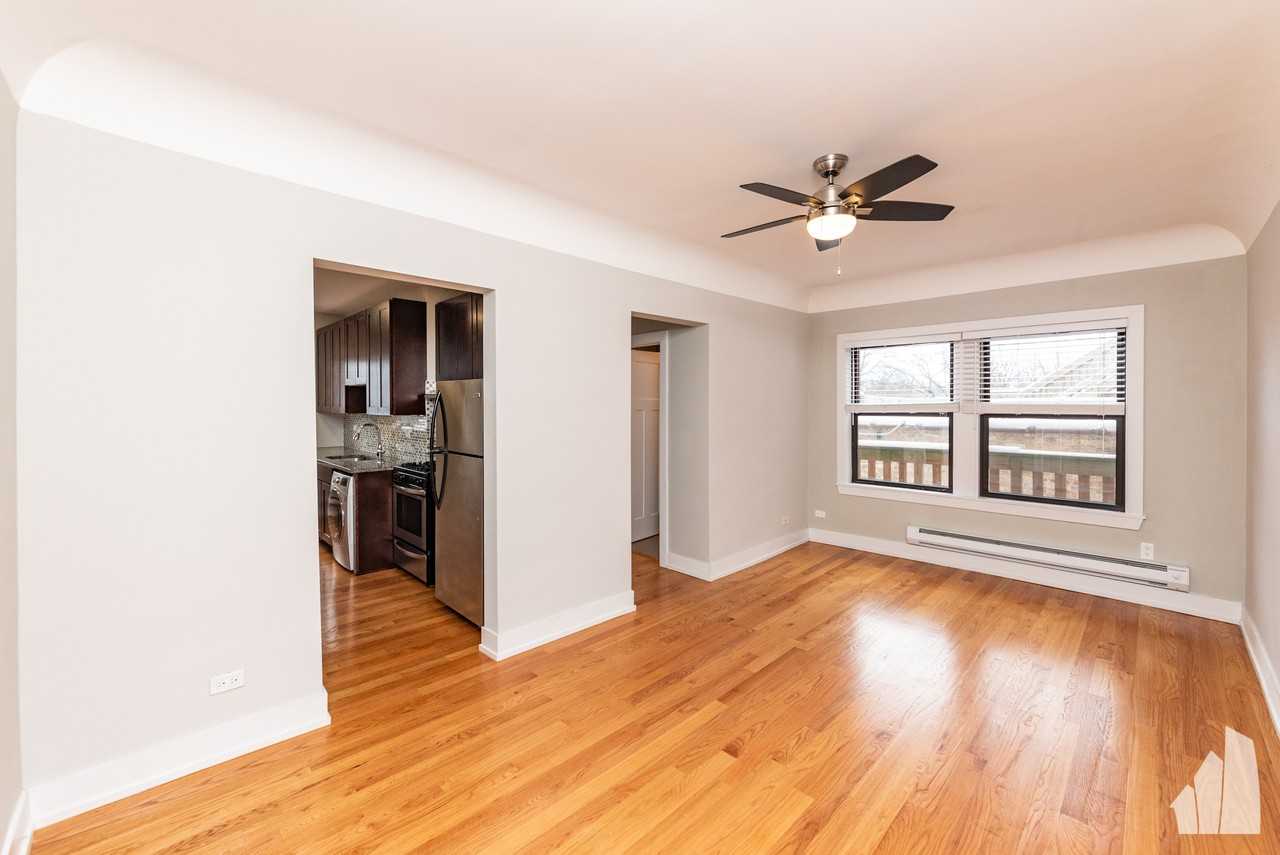 545 Chestnut St #545-301 - Photo 5 of 14