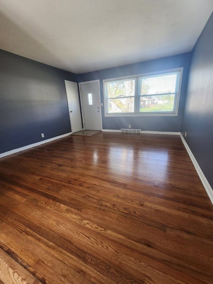 3613 S 78th St #1 - Photo 2 of 12