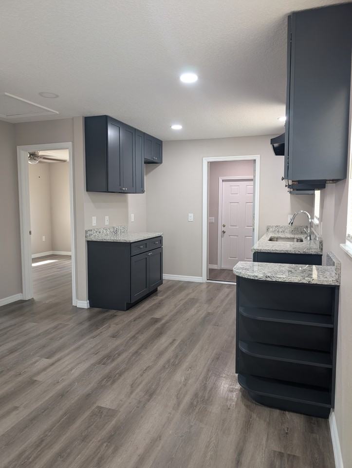 811 Hills St #1 - Photo 7 of 15