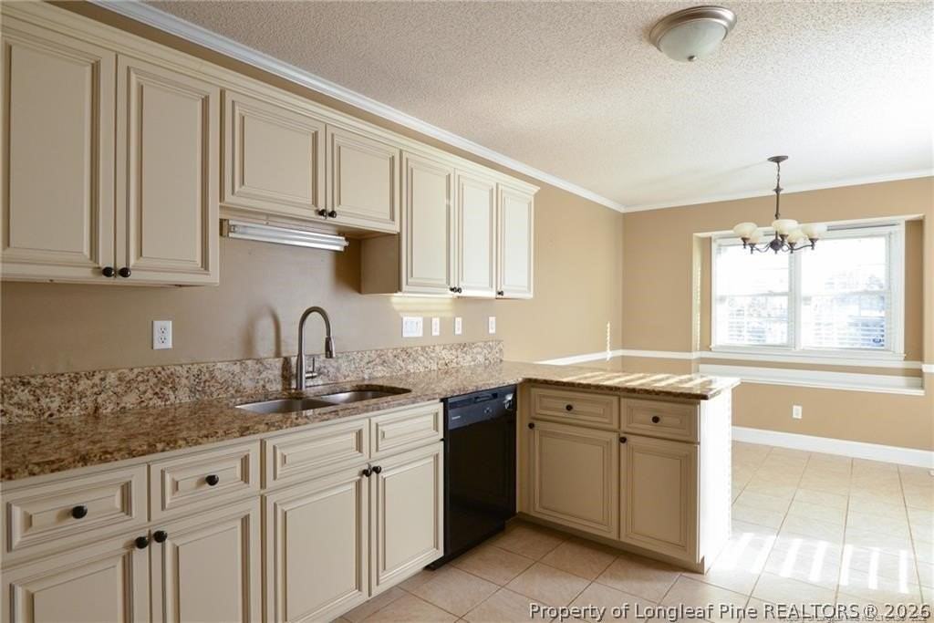 6913 Pine Creek Ct - Photo 7 of 17