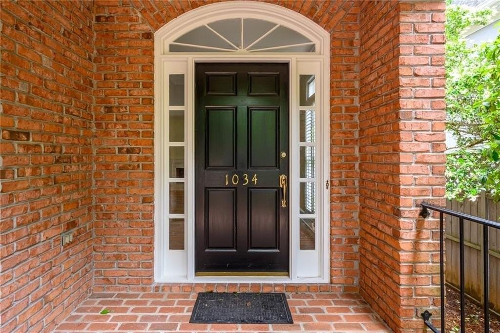 1034 Saint James Xing Ne - Photo 4 of 42