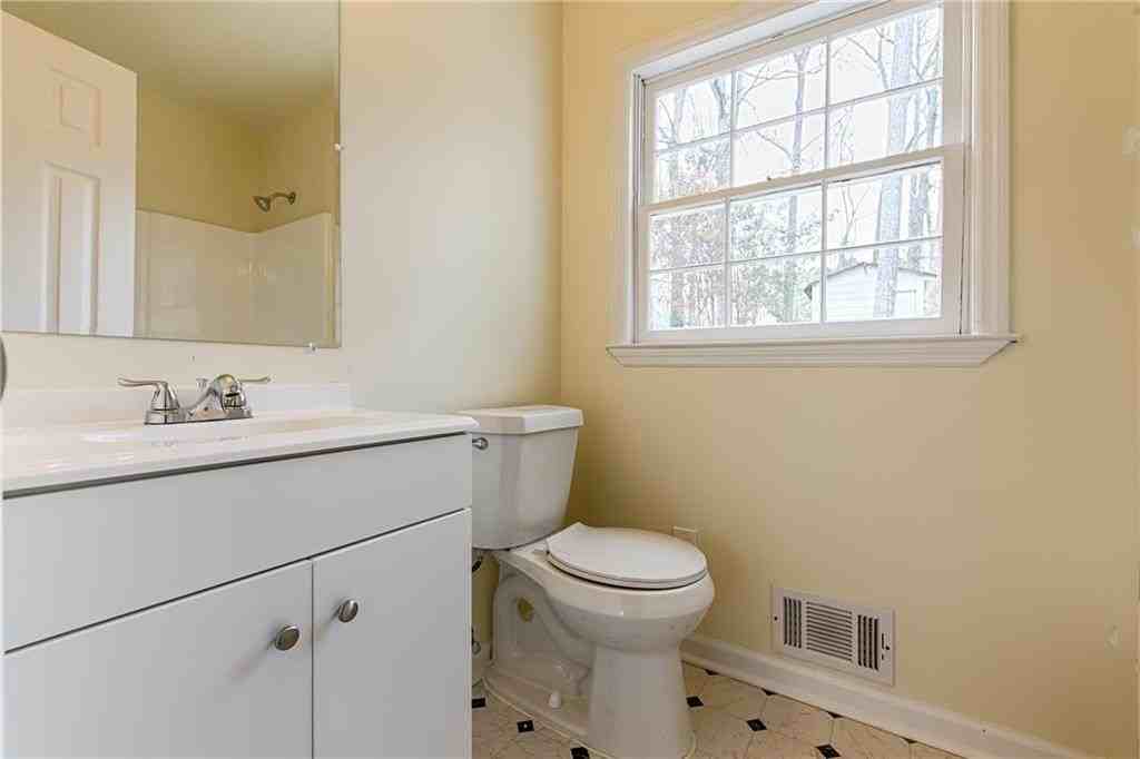 5791 Lisa Ln - Photo 6 of 22