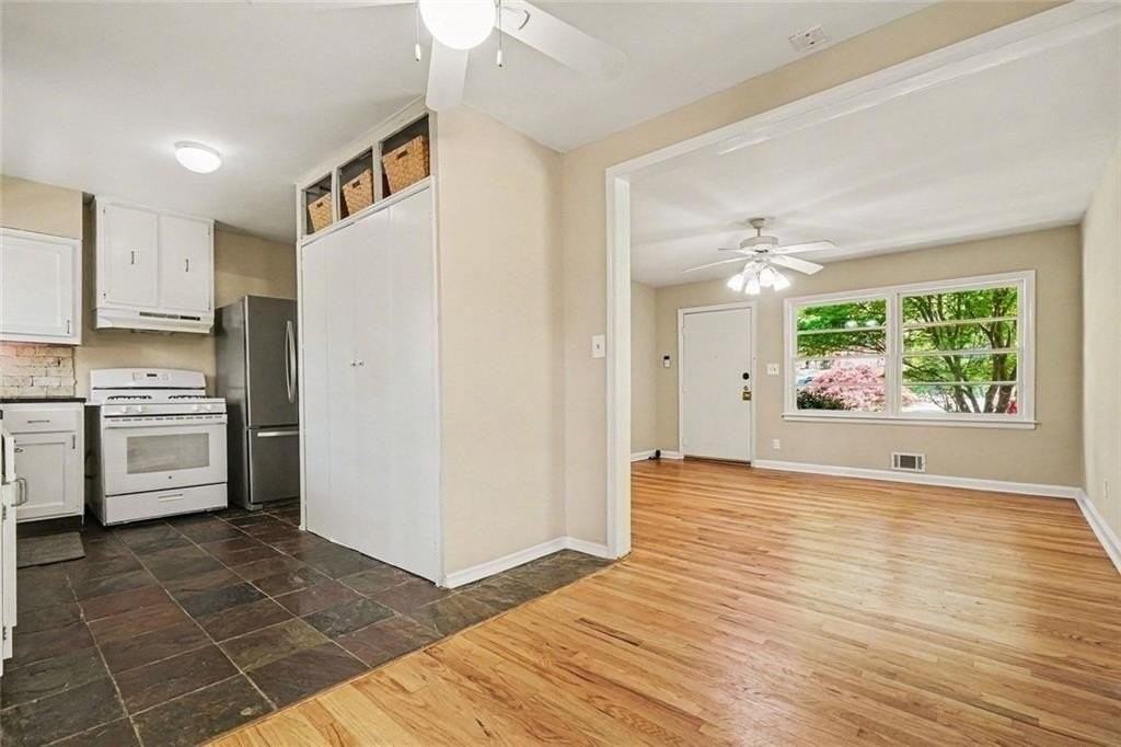 1689 San Gabriel Ave - Photo 5 of 22