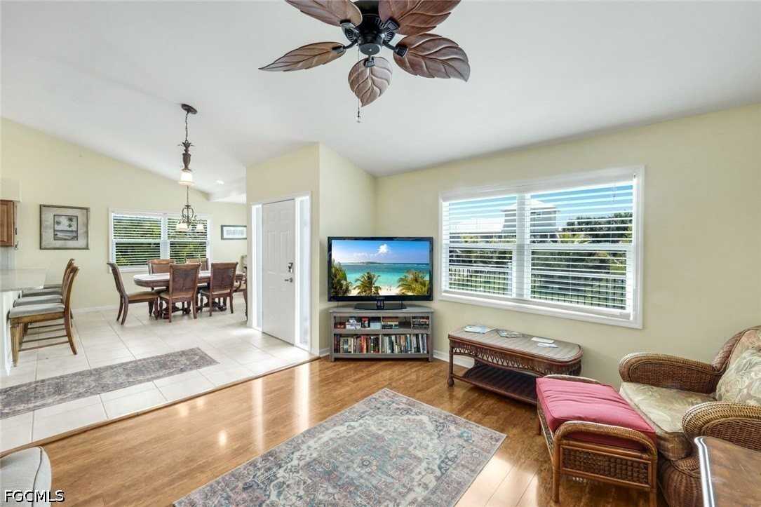 21580 Indian Bayou Dr #582 - Photo 4 of 43