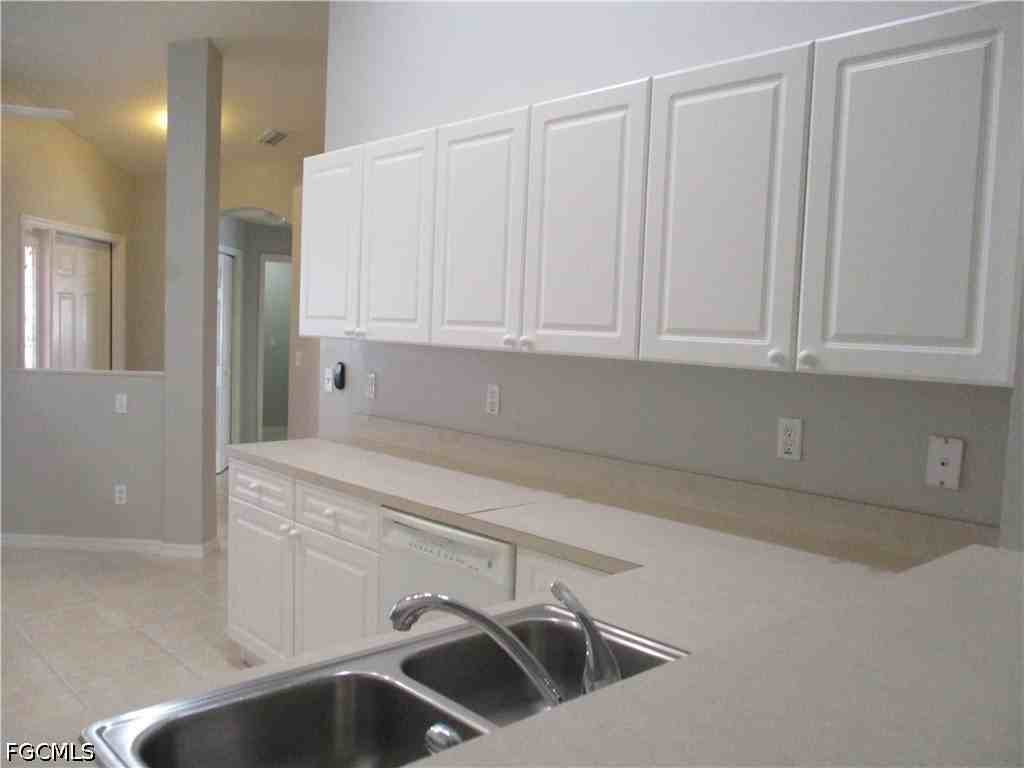 4330 Sw 7th Pl - Photo 6 of 11