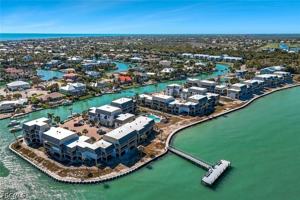 featured image of 760 Sextant Dr #321