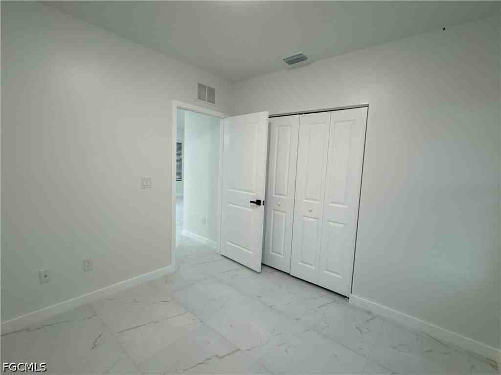 1775 Glenway Ct - Photo 6 of 14