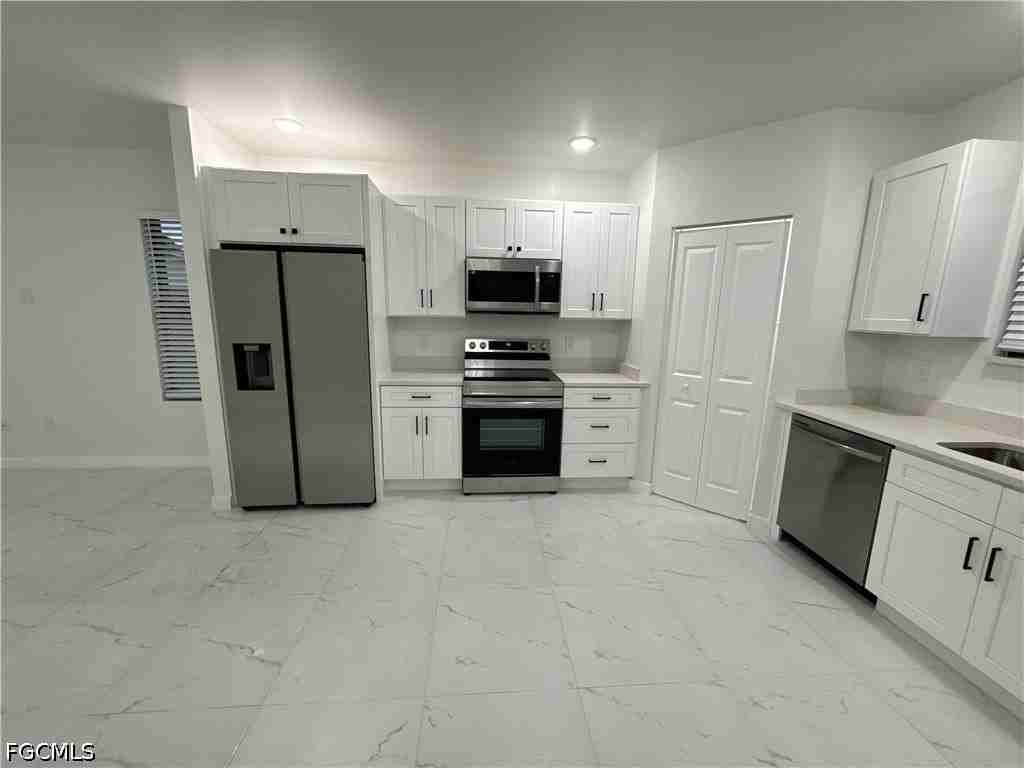 1775 Glenway Ct - Photo 7 of 14