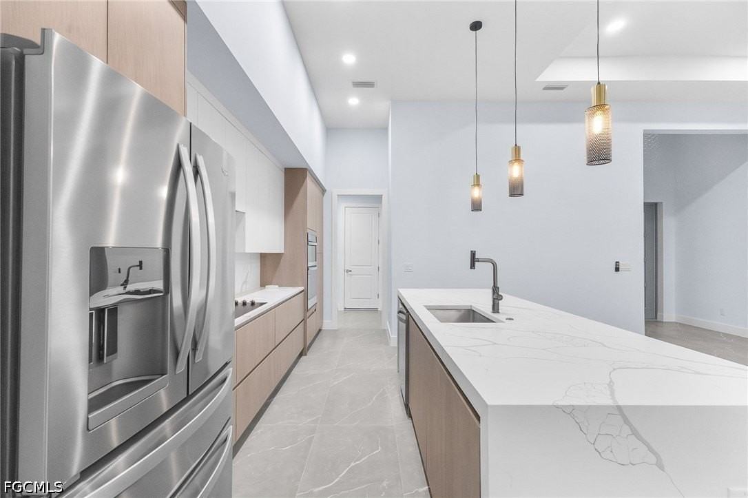 142 Sw 33rd Pl - Photo 7 of 35