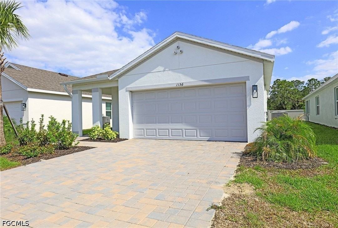 1156 Brooklands Dr - Photo 2 of 16