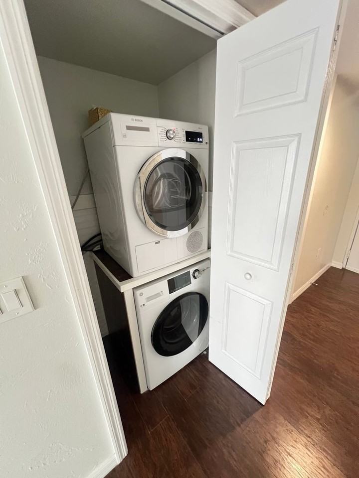 1840 Morrill St - Photo 5 of 11