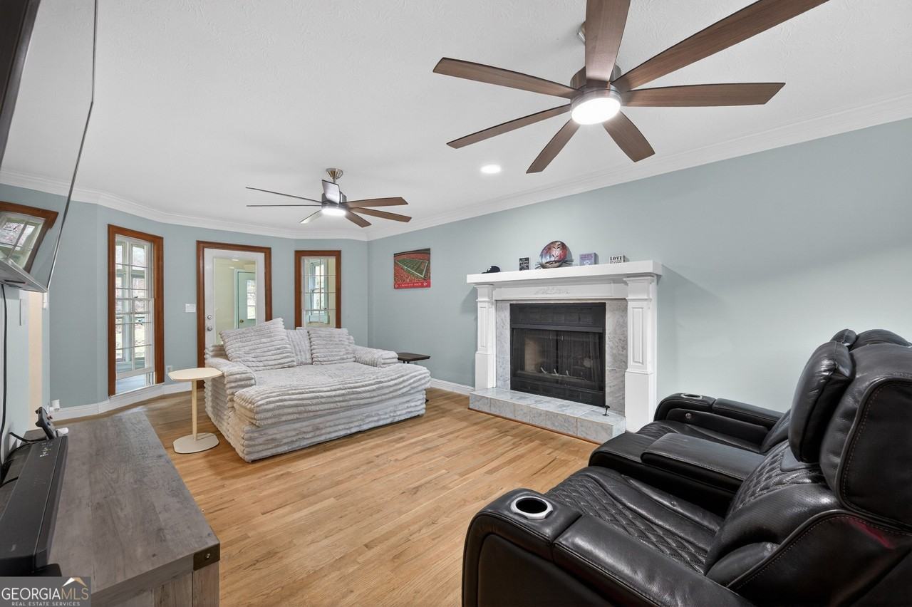 2878 Cardinal Trce - Photo 3 of 33