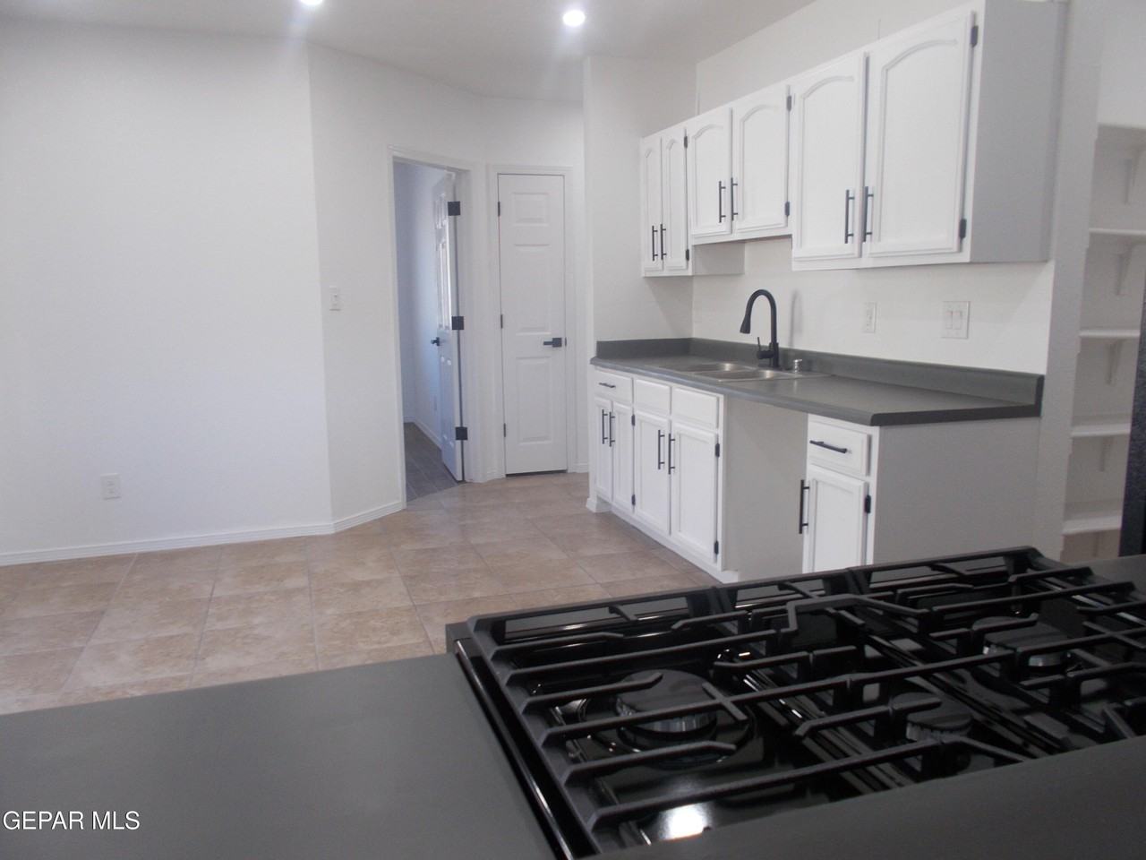 1860 Joan Francis Dr - Photo 7 of 33