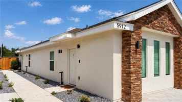 featured image of 5912 Sandpiper Ave #3