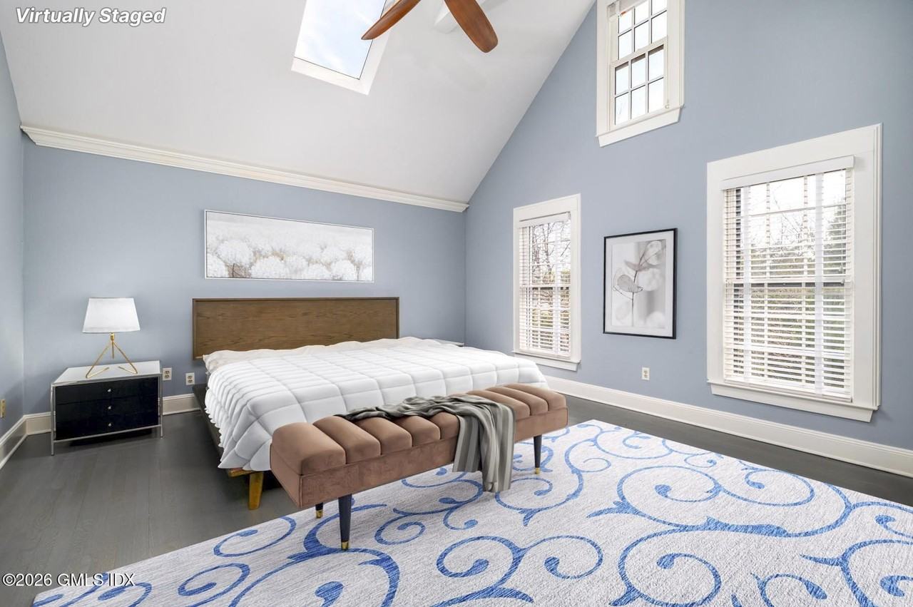 49 Indian Harbor Dr #7 - Photo 4 of 37