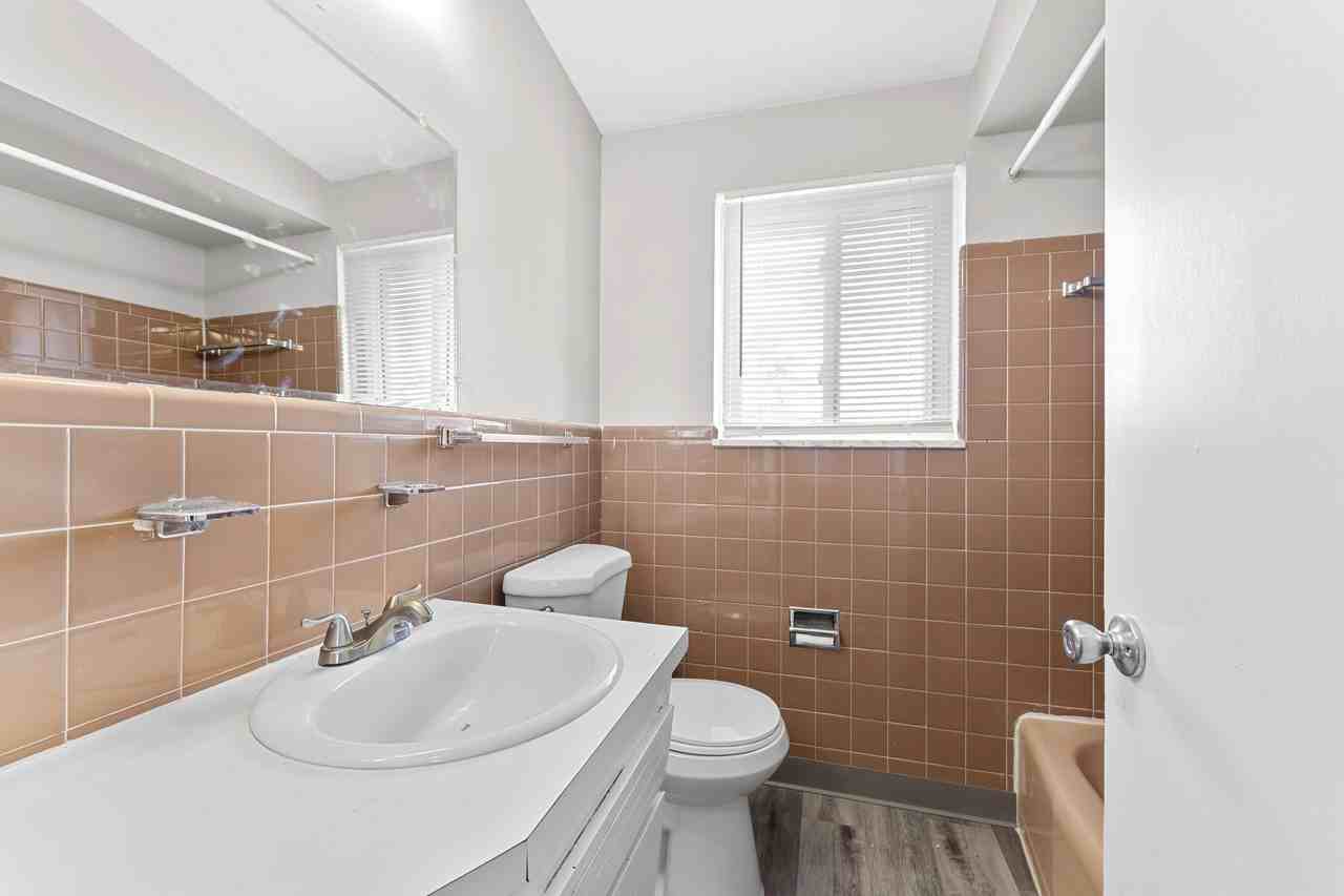 24575 Kelly Rd #24575-5UPG - Photo 3 of 13