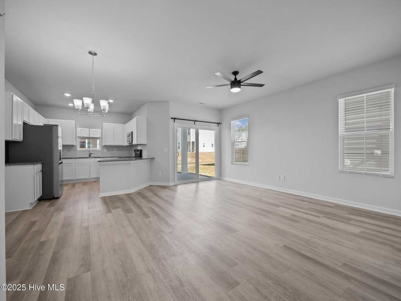 412 Blockade Shoal Ln - Photo 4 of 27