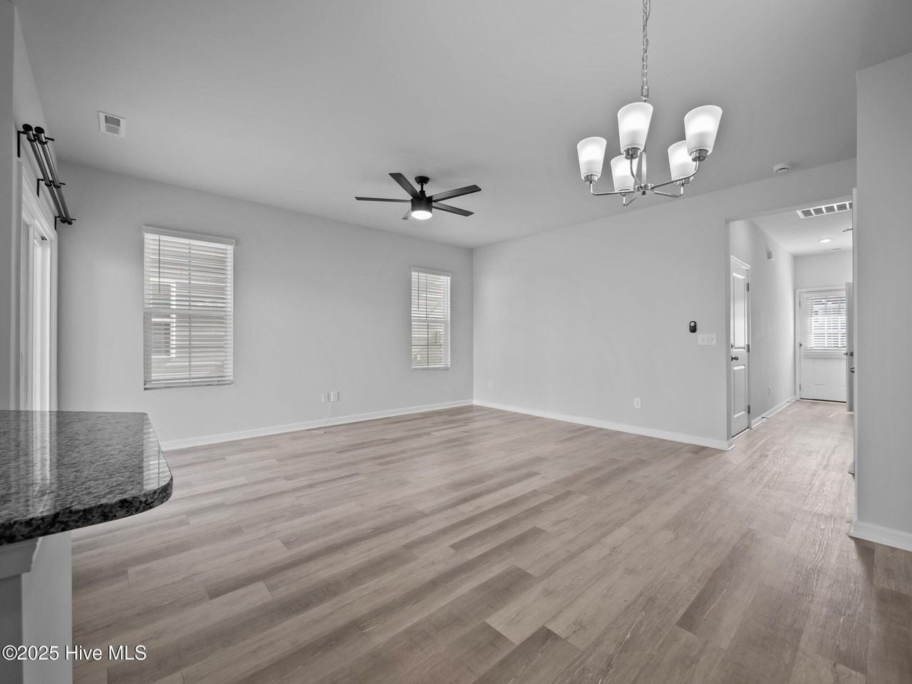 412 Blockade Shoal Ln - Photo 5 of 27