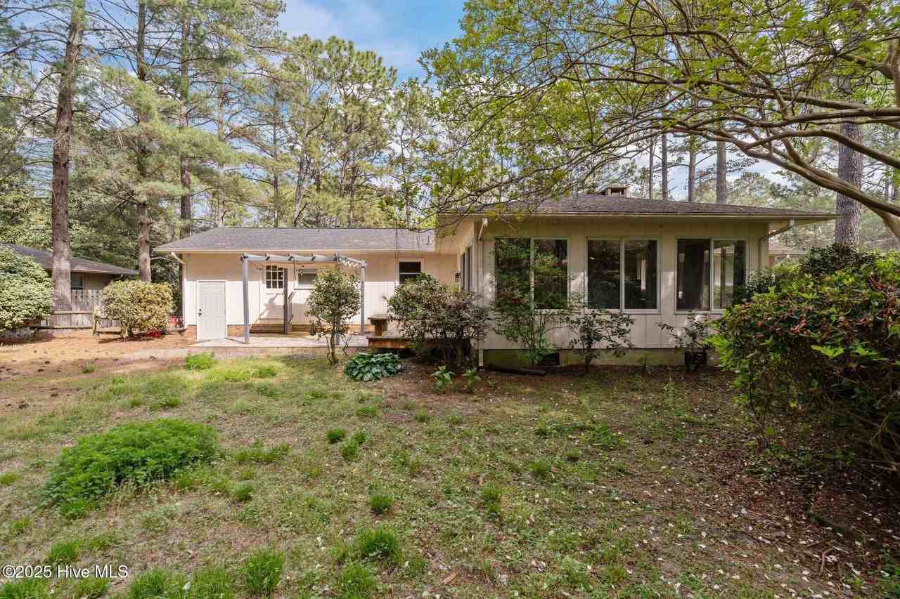 185 Pine Ridge Dr - Photo 4 of 47