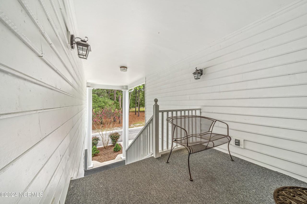 3145 Lakeside Commons Dr Se #1 - Photo 4 of 29