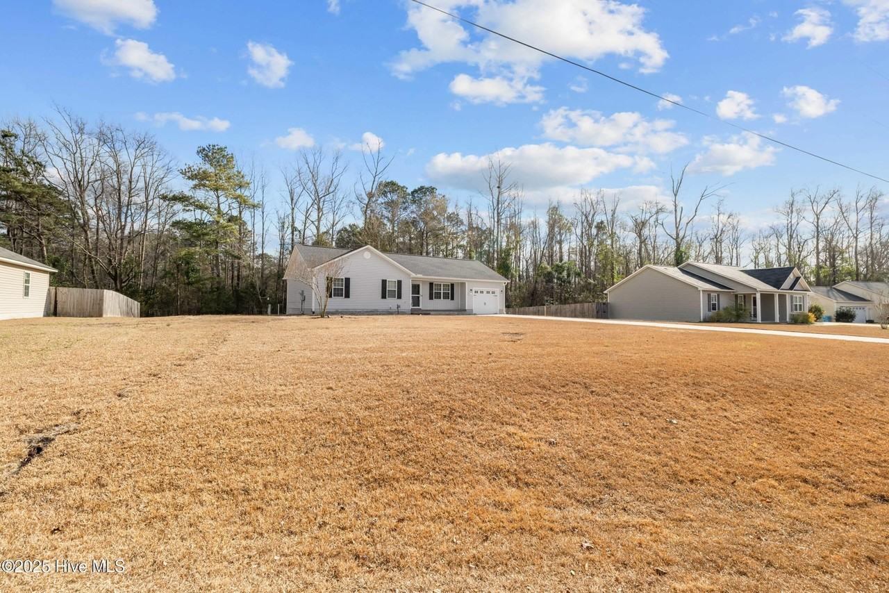 322 Reid Ct N - Photo 4 of 36