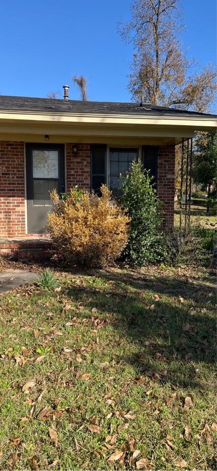 1147 Gillionville Rd #A - Photo 4 of 5