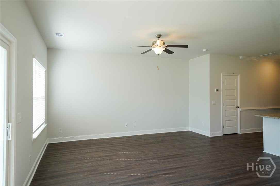 481 Governor Treutlen Cir - Photo 4 of 26