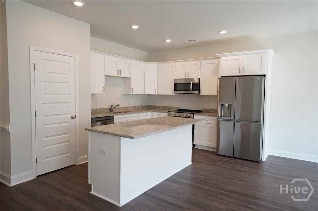 481 Governor Treutlen Cir - Photo 5 of 26