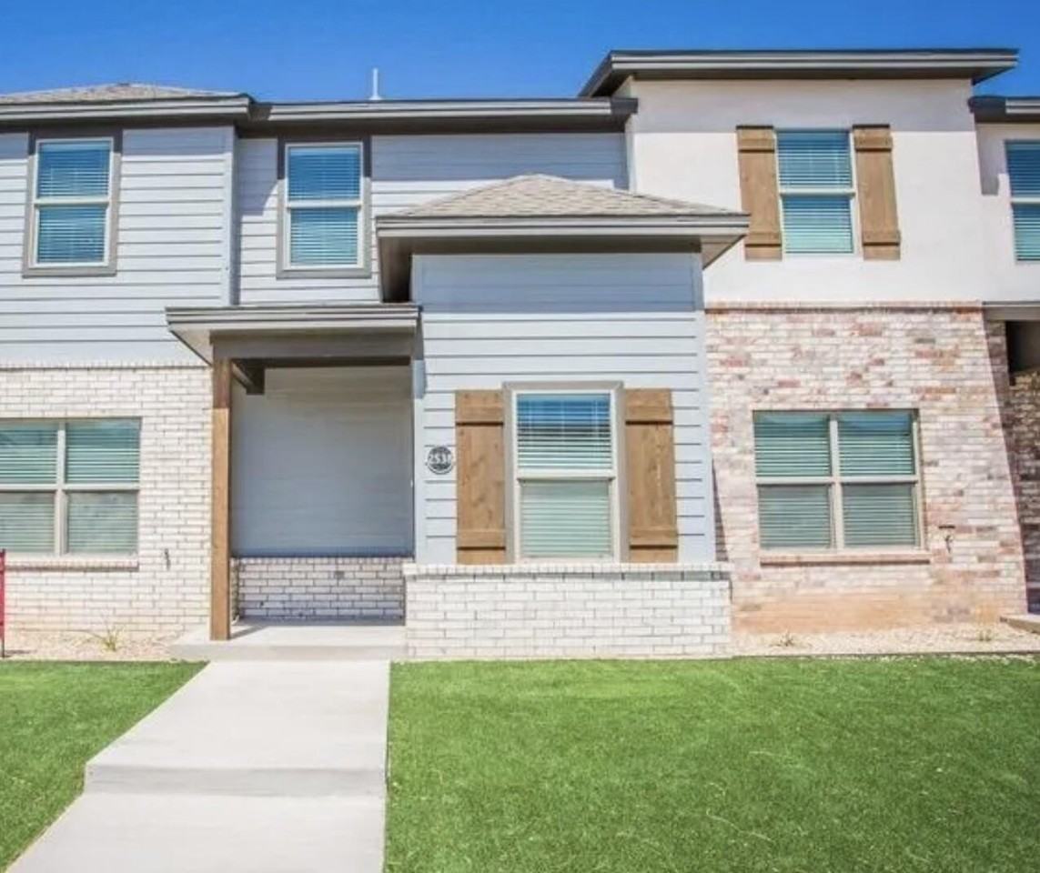 2538 137th St - Photo 3 of 16