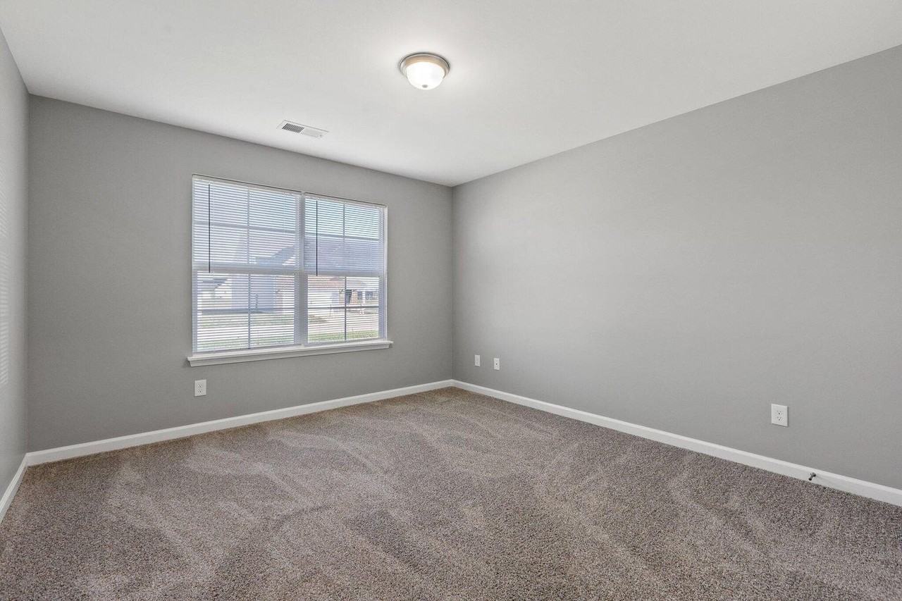 509 Cripple Creek Circle - Photo 5 of 13