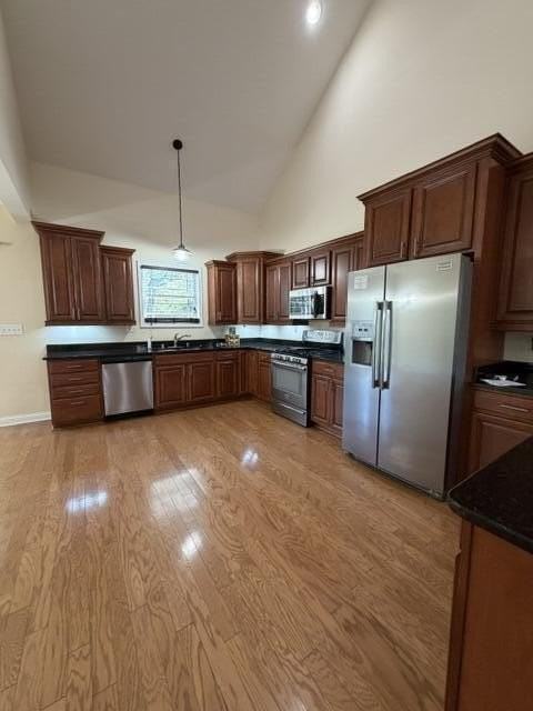 382 Preston Ave - Photo 5 of 18