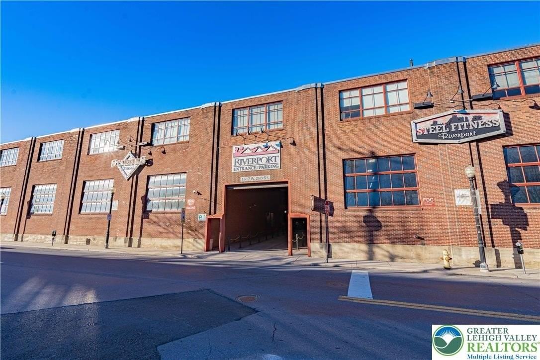 11 W 2nd St #340