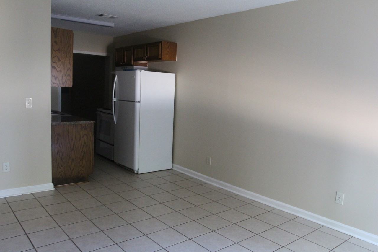 1531 E Campbell Ave #1531 - Photo 2 of 4