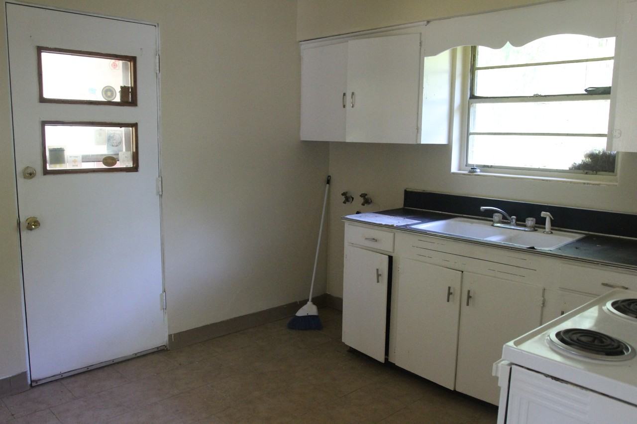 1506 Evelyn Ave #1 - Photo 2 of 6