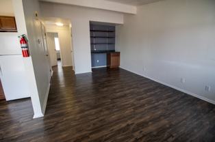 120 S. Kingston - 4 #04 - Photo 1 of 1