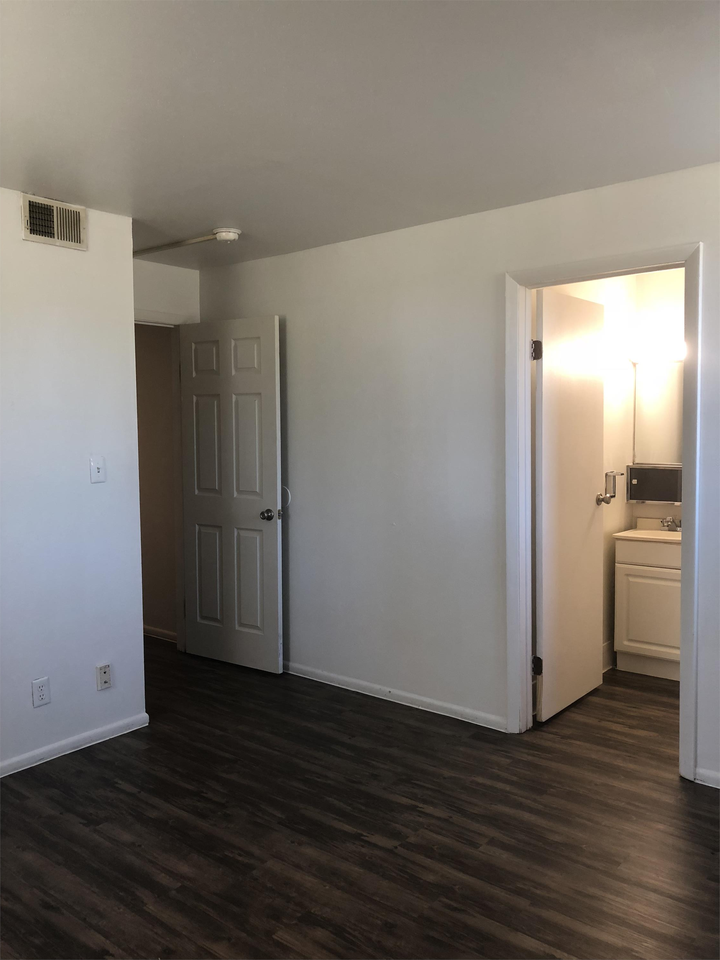 120 S. Kingston - 63 #63 - Photo 2 of 24