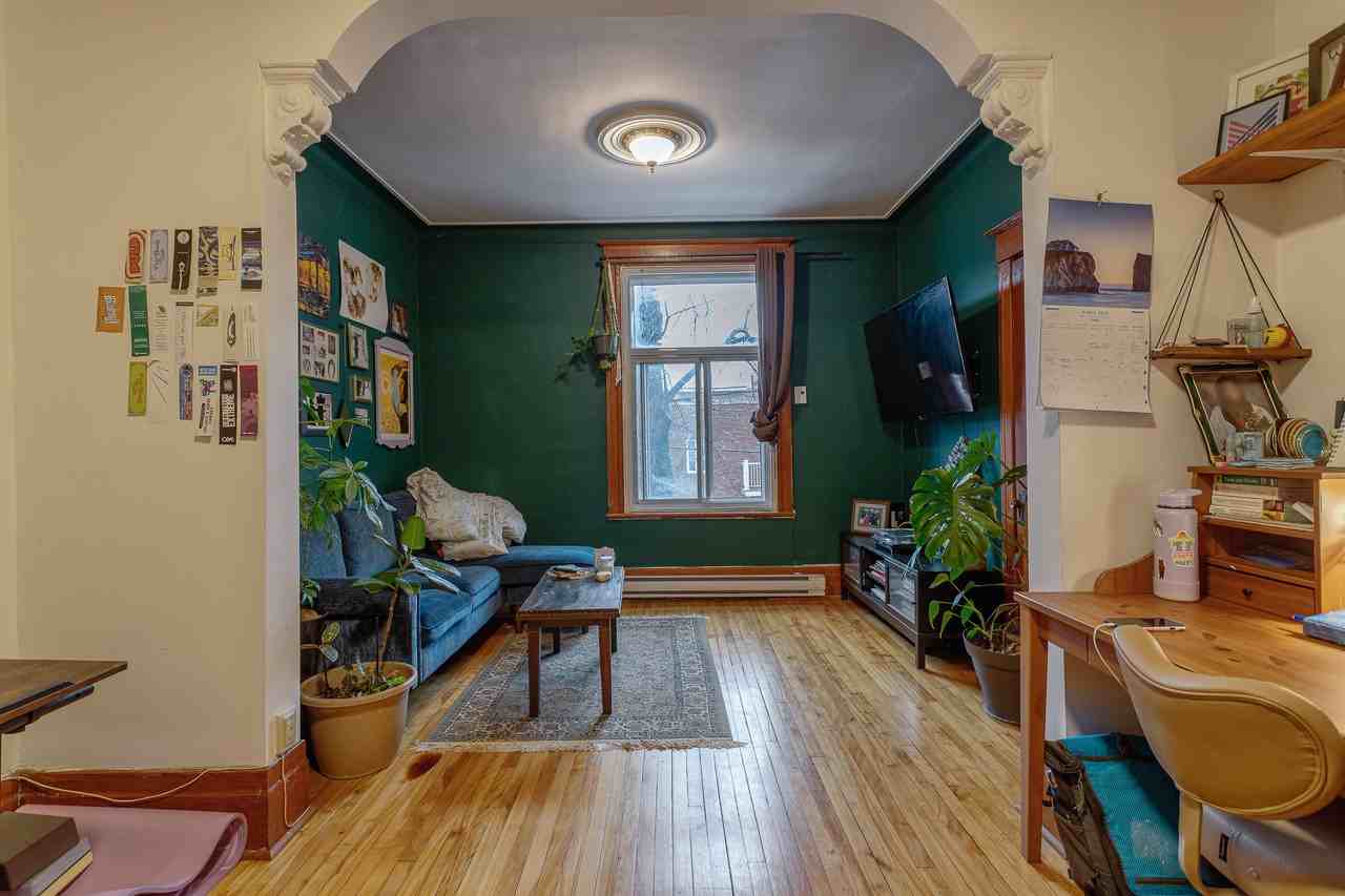 203 3e Avenue - Photo 5 of 21