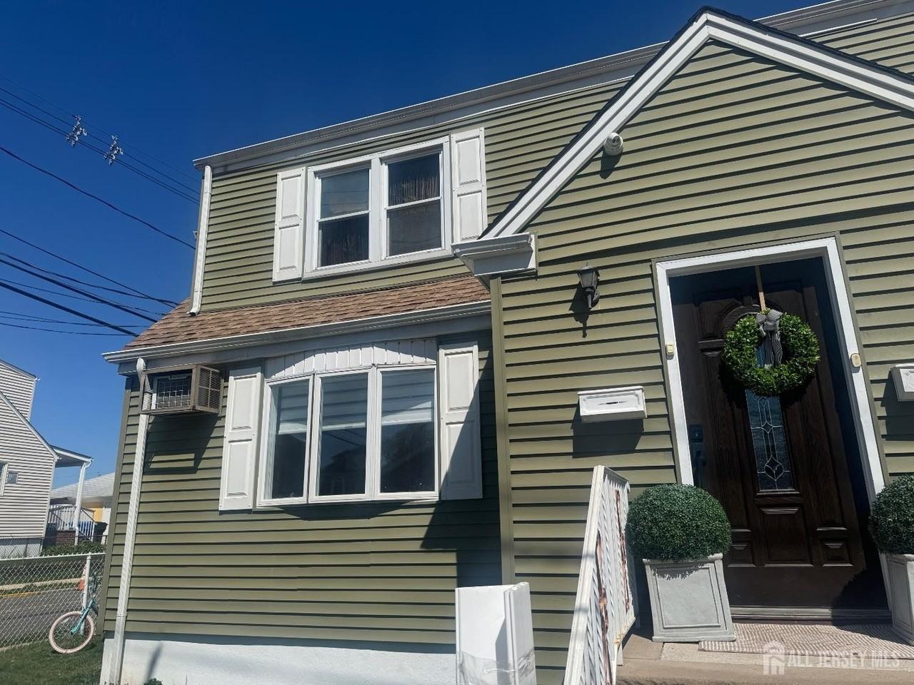 84 2nd Street Spring - Photo 2 of 11