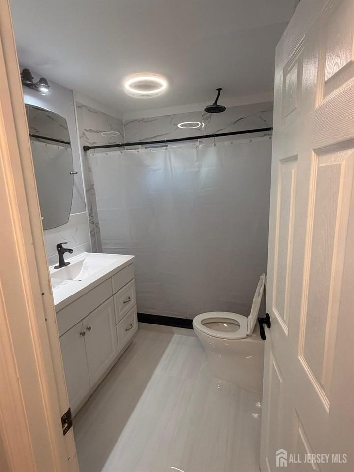 84 2nd Street Spring - Photo 4 of 11