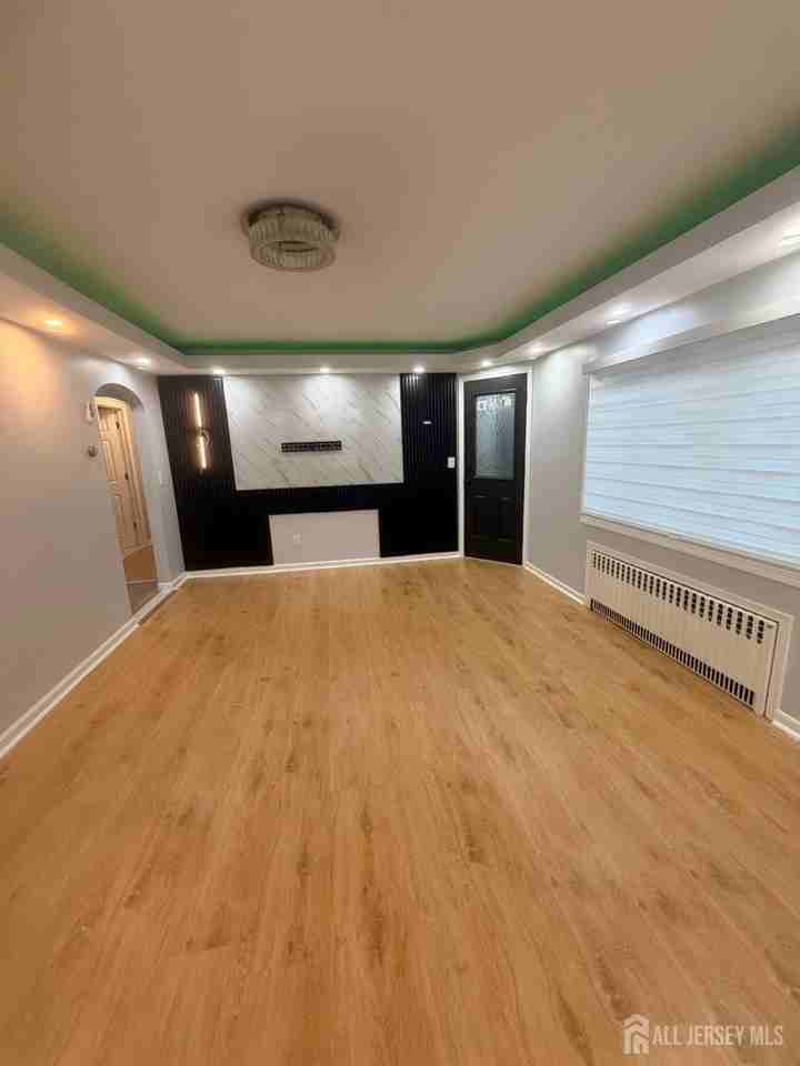 84 2nd Street Spring - Photo 5 of 11