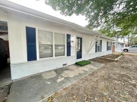 featured image of 2514 Garden Dr #1