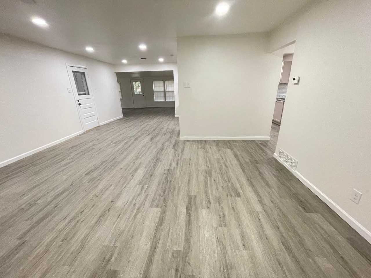 2514 Garden Dr #1 - Photo 7 of 18