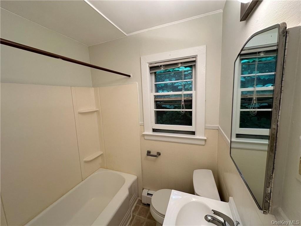 11 Chase Ave - Photo 6 of 10