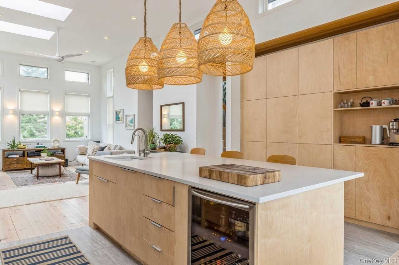 85 Camberly Rd - Photo 6 of 17